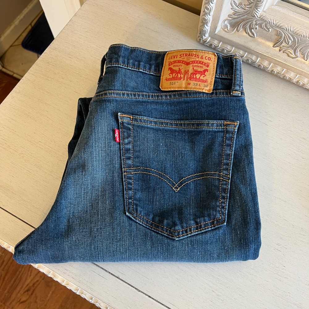 Levi Strauss & Co. Men’s 514 Jeans. W33 L32.